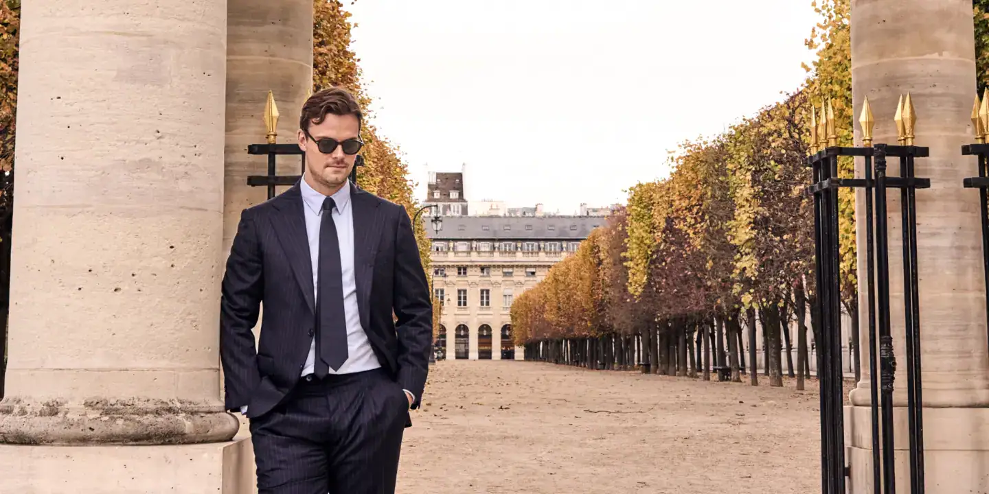 Tailored menswear for moderen gentlemen in Paris
